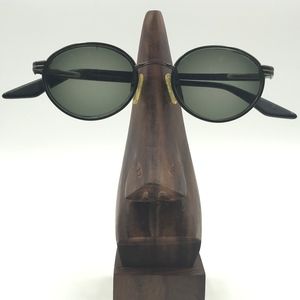 VINTAGE AMERICAN OPTICAL BLACK ROUND SUNNY SHADES